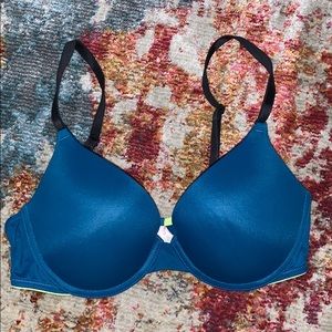 Victoria’s Secret PINK Wear Everywhere PushUp Bra
